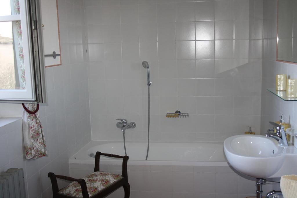 Agriturismo Fiamberta Bed and Breakfast Certosa di Pavia Habitación foto