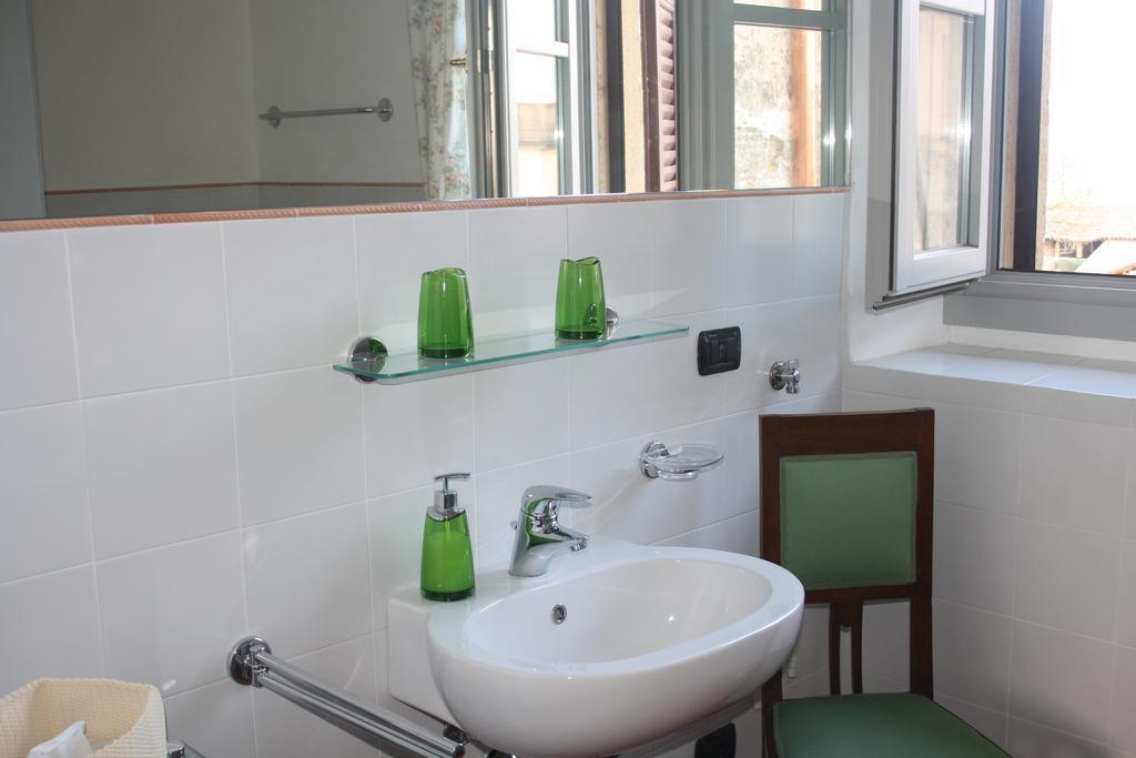 Agriturismo Fiamberta Bed and Breakfast Certosa di Pavia Habitación foto