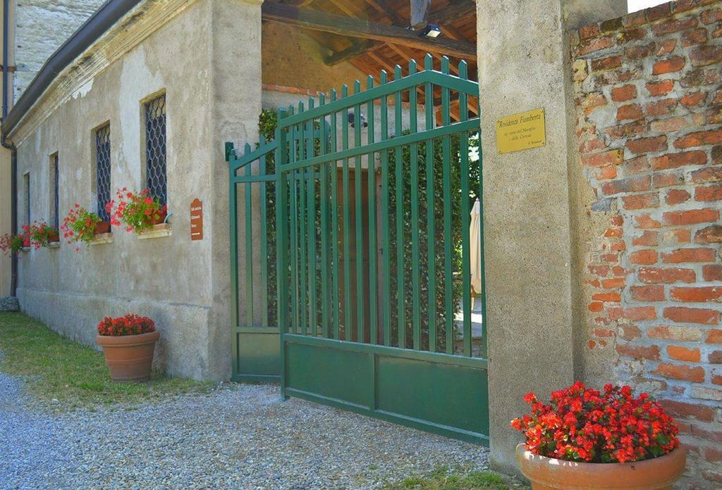 Agriturismo Fiamberta Bed and Breakfast Certosa di Pavia Exterior foto
