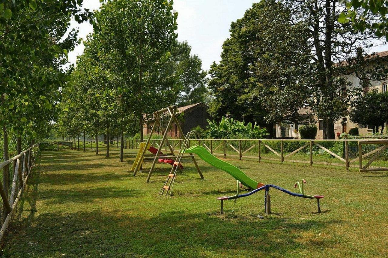 Agriturismo Fiamberta Bed and Breakfast Certosa di Pavia Exterior foto